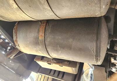 Freightliner Cascadia 125 Air Tank