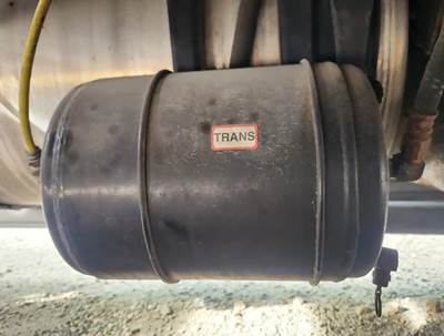 Freightliner Cascadia 125 Air Tank