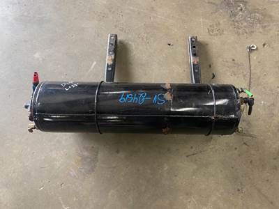 Freightliner Cascadia 126 Air Tank