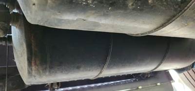 Freightliner Cascadia 126 Air Tank