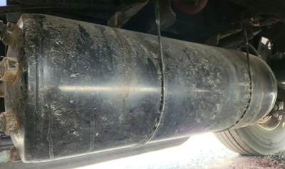 Freightliner Cascadia 126 Air Tank