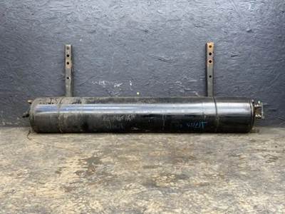 Freightliner Cascadia 126 Air Tank