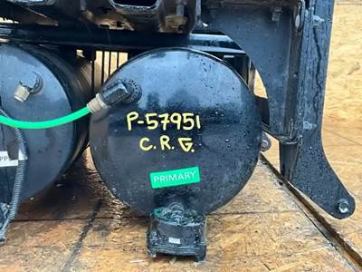 Freightliner Cascadia 126 Air Tank