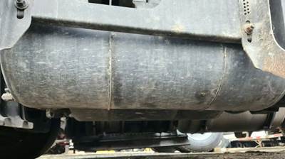 Freightliner Cascadia 126 Air Tank