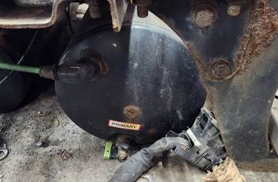 Freightliner Cascadia 126 Air Tank