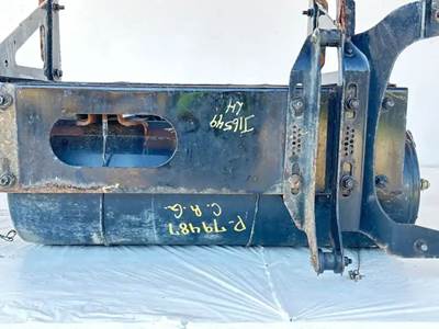 Freightliner Cascadia 126 Air Tank