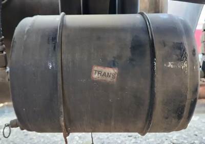 Freightliner Cascadia 126 Air Tank