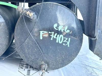 Freightliner Cascadia 126 Air Tank