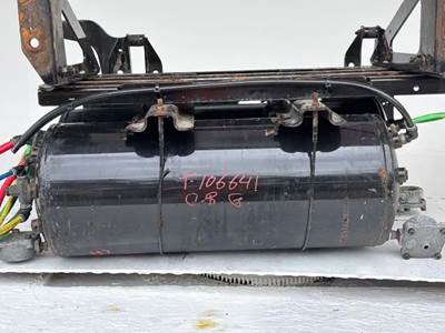 Freightliner Cascadia 126 Air Tank