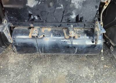 Freightliner Cascadia 126 Air Tank