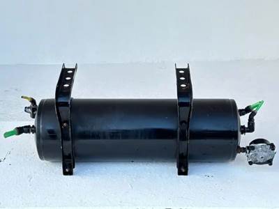 Freightliner Cascadia 126 Air Tank