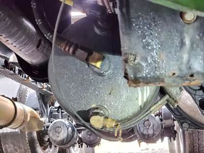 Freightliner Cascadia 126 Air Tank