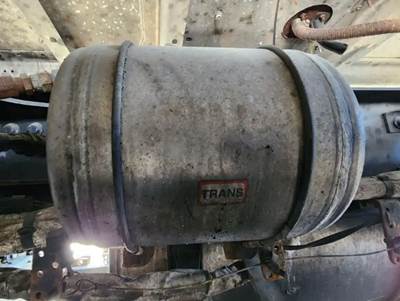 Freightliner Cascadia 126 Air Tank