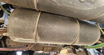 Freightliner Cascadia 126 Air Tank