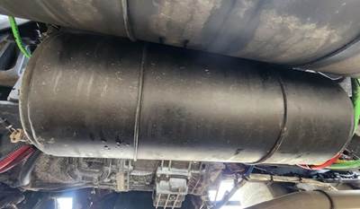Freightliner Cascadia 126 Air Tank