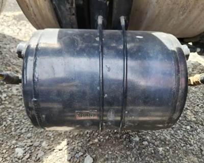 Freightliner Cascadia 126 Air Tank