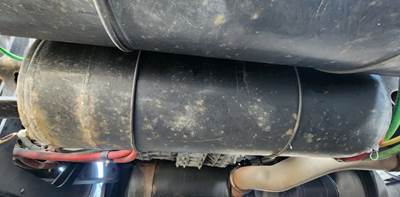 Freightliner Cascadia 126 Air Tank