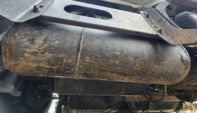 Freightliner Cascadia 126 Air Tank