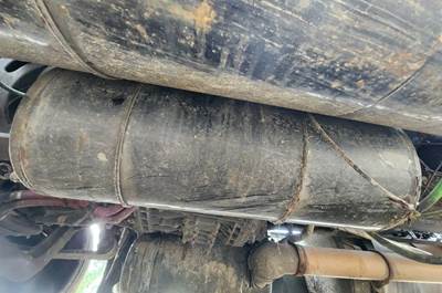 Freightliner Cascadia 126 Air Tank