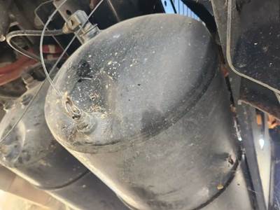 Freightliner Cascadia 126 Air Tank