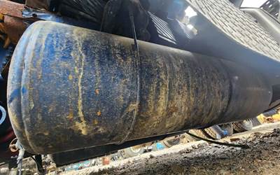 Freightliner Cascadia 126 Air Tank