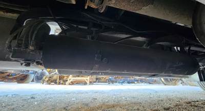 Freightliner Columbia 112 Air Tank