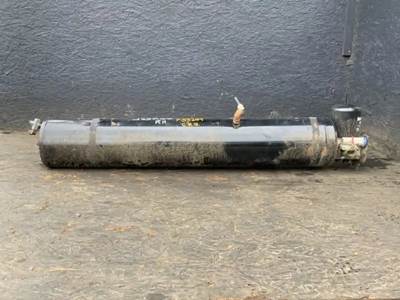 Freightliner Columbia 120 Air Tank