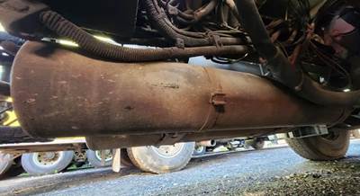 Freightliner Columbia 120 Air Tank