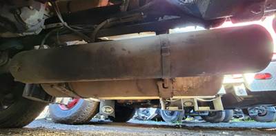 Freightliner Columbia 120 Air Tank