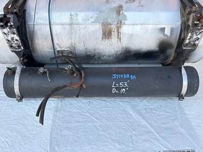 Freightliner Columbia 120 Air Tank