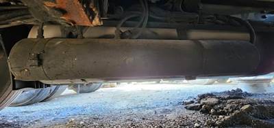 Freightliner Columbia 120 Air Tank