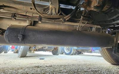 Freightliner Columbia 120 Air Tank for a 2018 Freightliner Columbia 120 Glider
