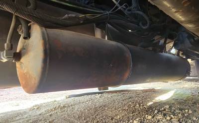 Freightliner Columbia 120 Air Tank