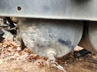 Freightliner Coronado 122 Air Tank for a 2013 Freightliner Coronado 12