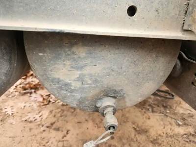 Freightliner Coronado 122 Air Tank for a 2013 Freightliner Coronado 12