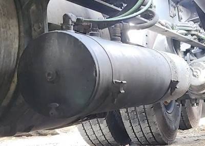 Freightliner Coronado 132 Air Tank for a 2015 Freightliner Coronado 132 Glider