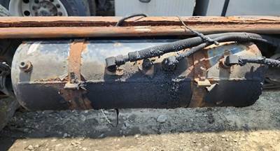 Freightliner FL70 Air Tank