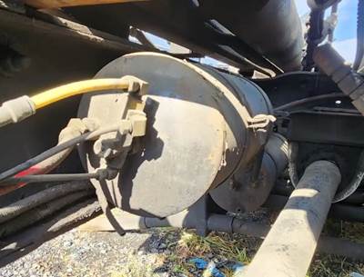 Freightliner FLD112SD Air Tank