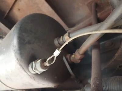 Freightliner FLD120SD Air Tank