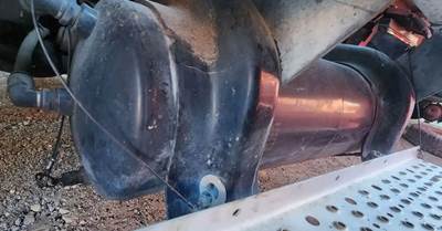 Freightliner M2 106 Air Tank