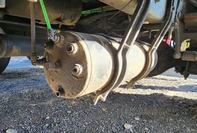 Freightliner M2 106 Air Tank