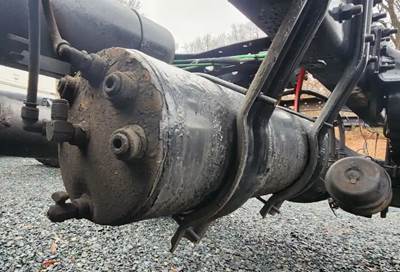 Freightliner M2 106 Air Tank