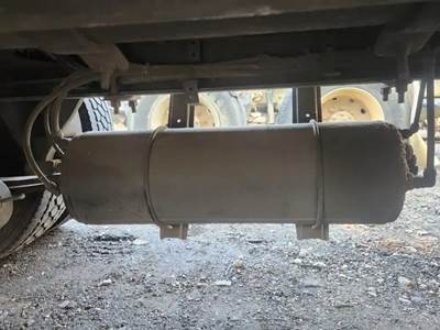 Freightliner M2 106 Air Tank