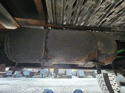 Freightliner M2 106 Air Tank