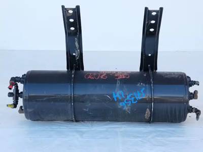 Freightliner M2 106 Air Tank