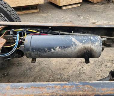 Freightliner M2 106 Air Tank