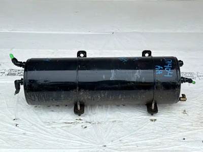 Freightliner M2 106 Air Tank