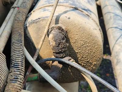 Freightliner M2 106 Air Tank