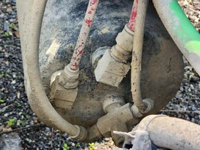 Freightliner M2 106 Air Tank