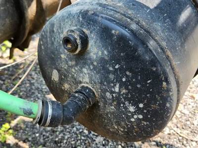 Freightliner M2 106 Air Tank